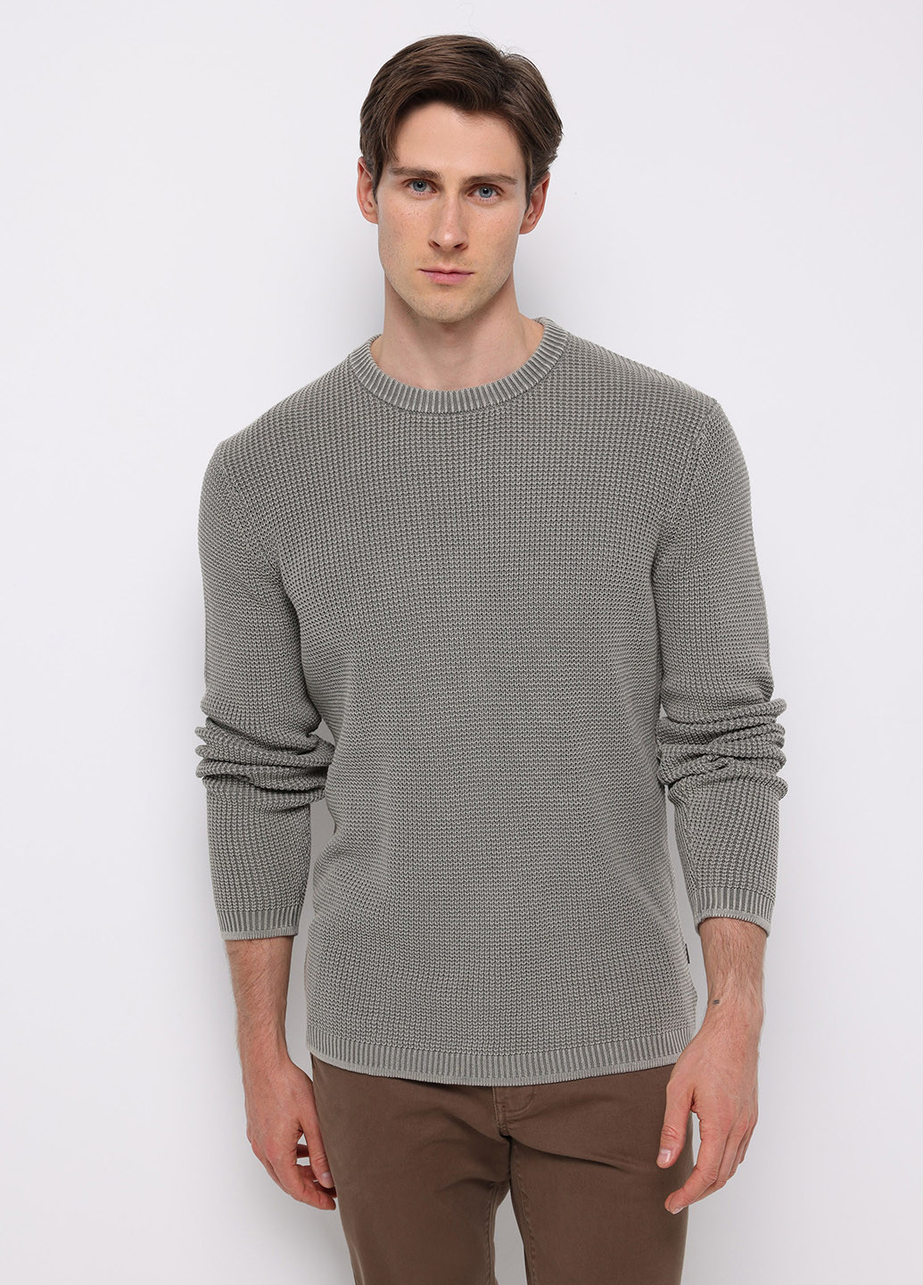 Серо-зеленый демисезонный джемпер джемпер Colin's