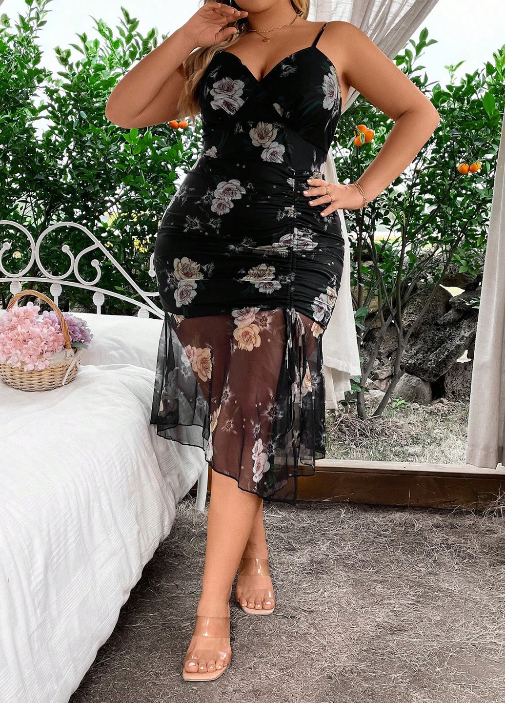 Черное кэжуал платье SHEIN с цветочным принтом