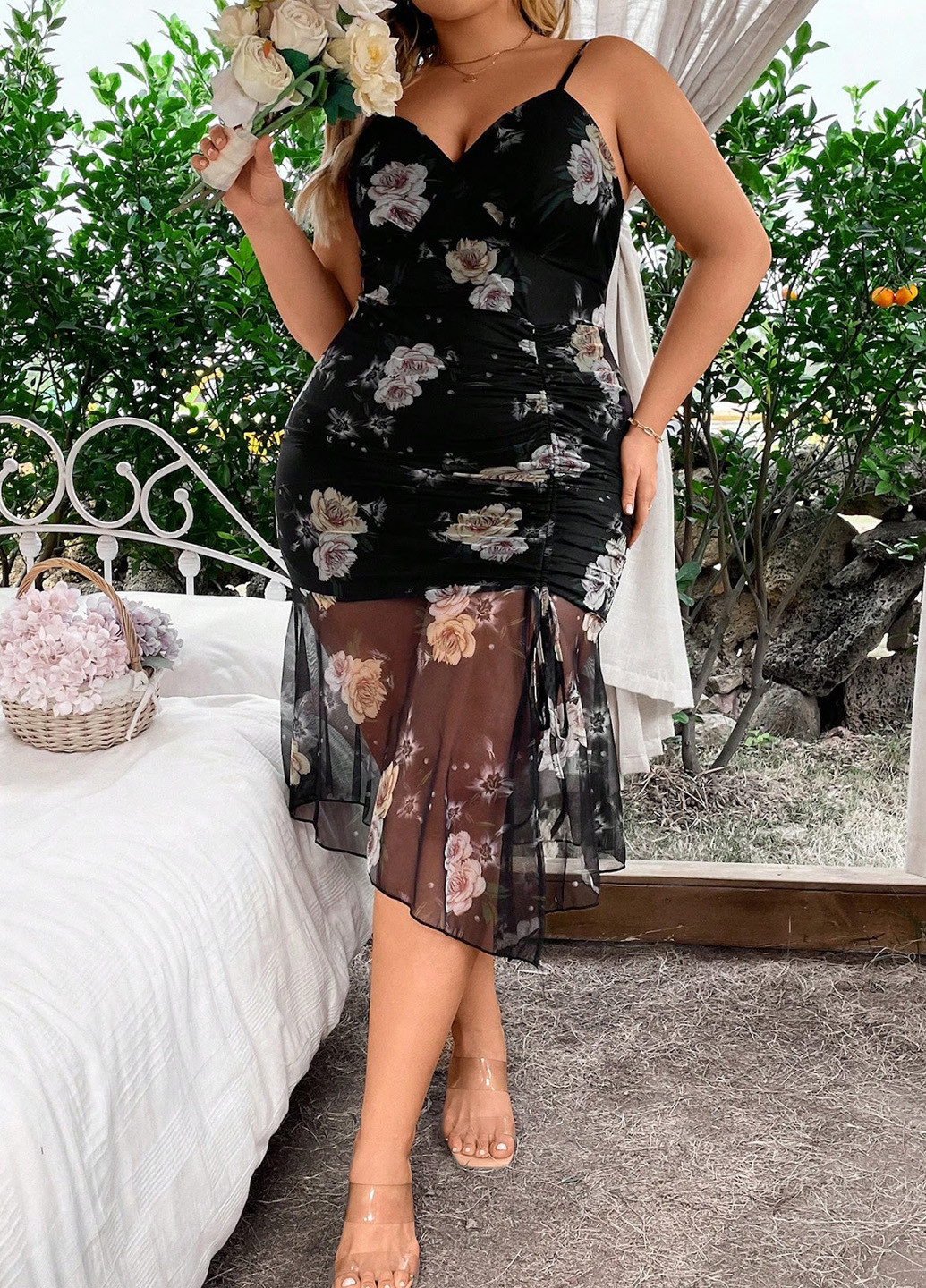 Черное кэжуал платье SHEIN с цветочным принтом