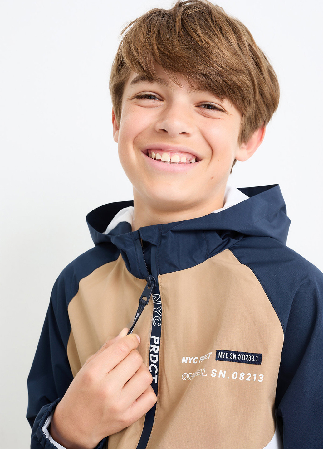 Комбинированная демисезонная ветровка C&A