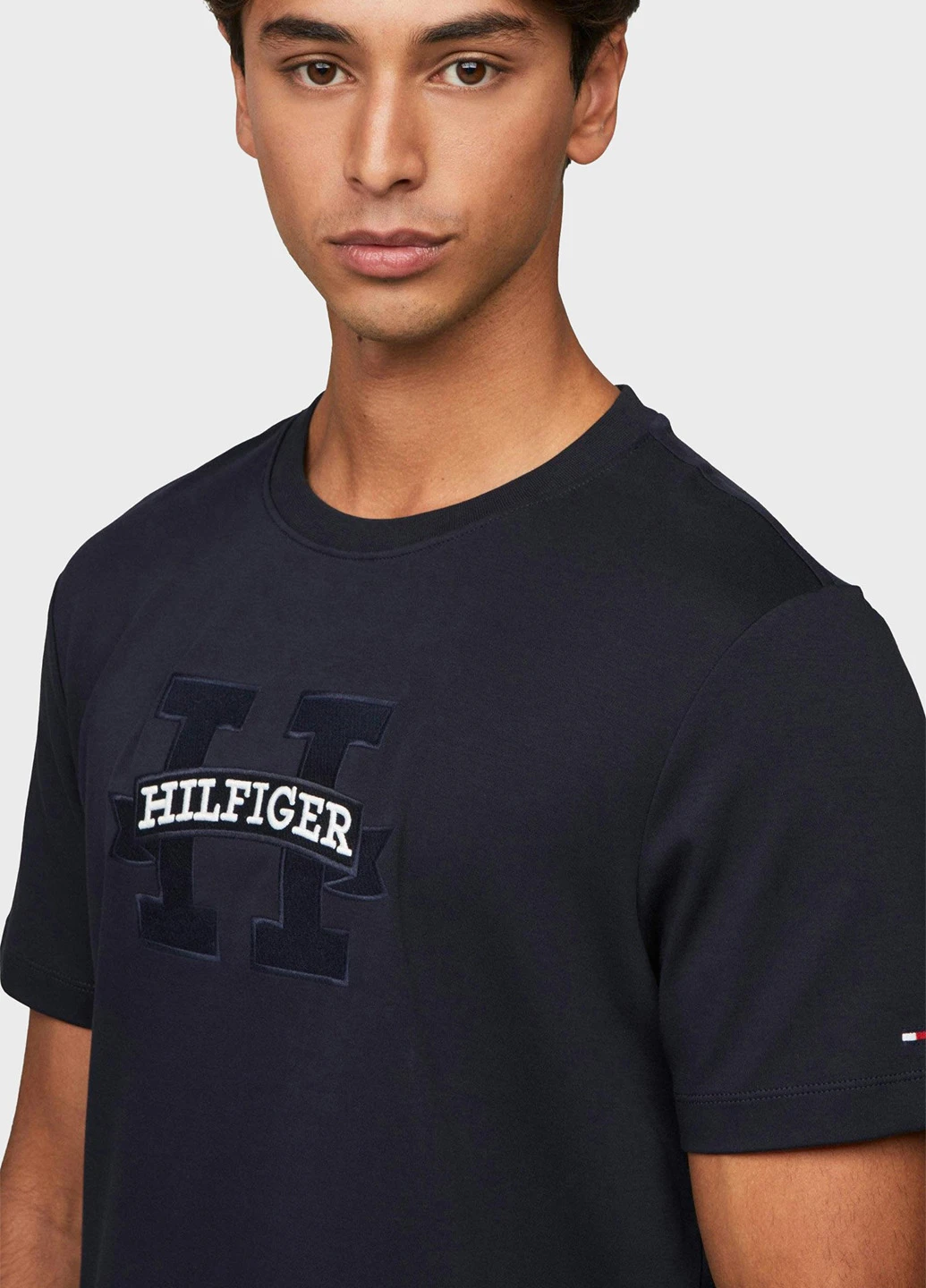 Темно-синя футболка Tommy Hilfiger