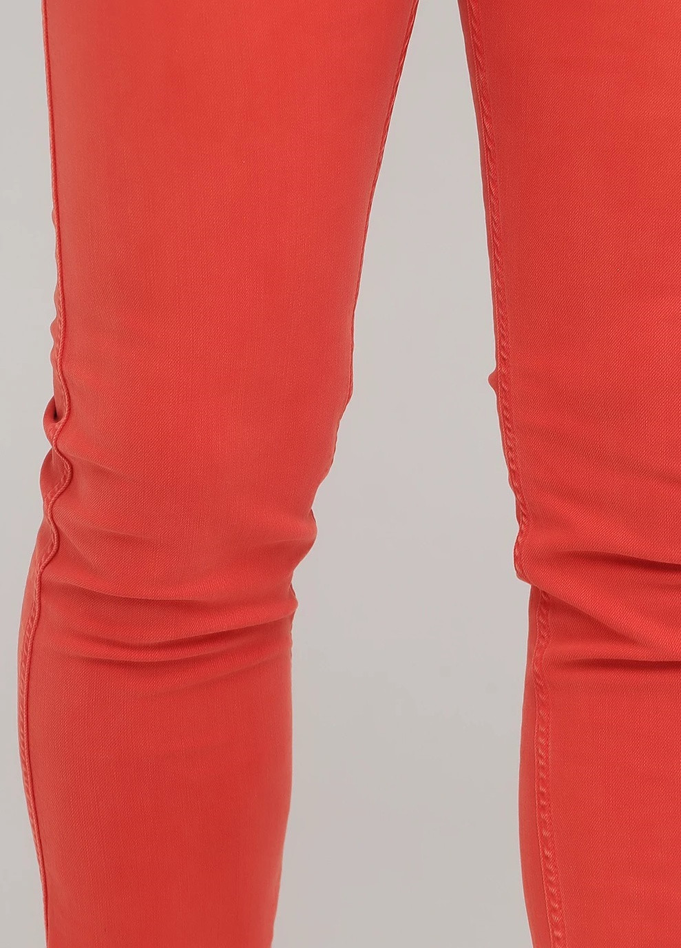 Красные демисезонные джинсы Replay