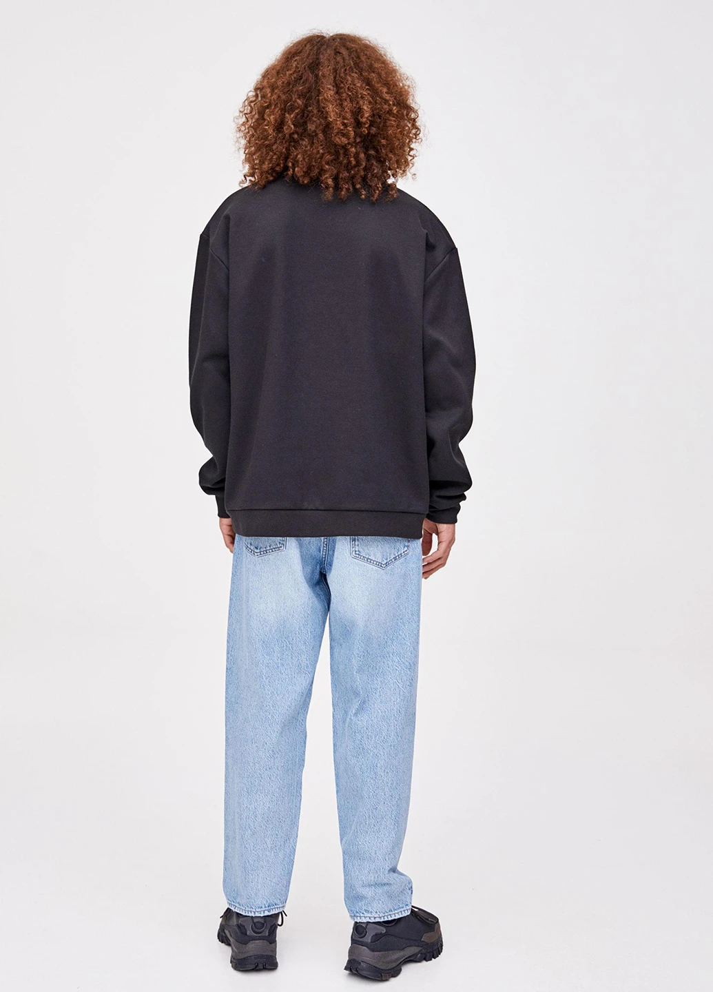 Чорний світшоти Pull & Bear однотонний без декору (243203210)