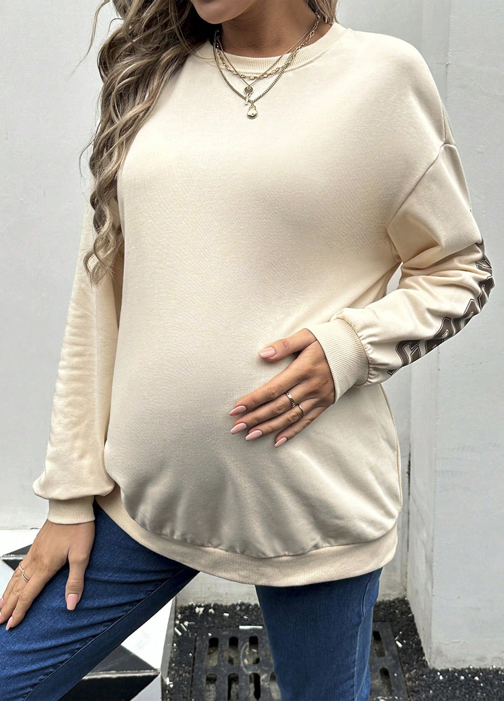 Светло-бежевый свитшот для беременных SHEIN однотонный без декора (316481399)