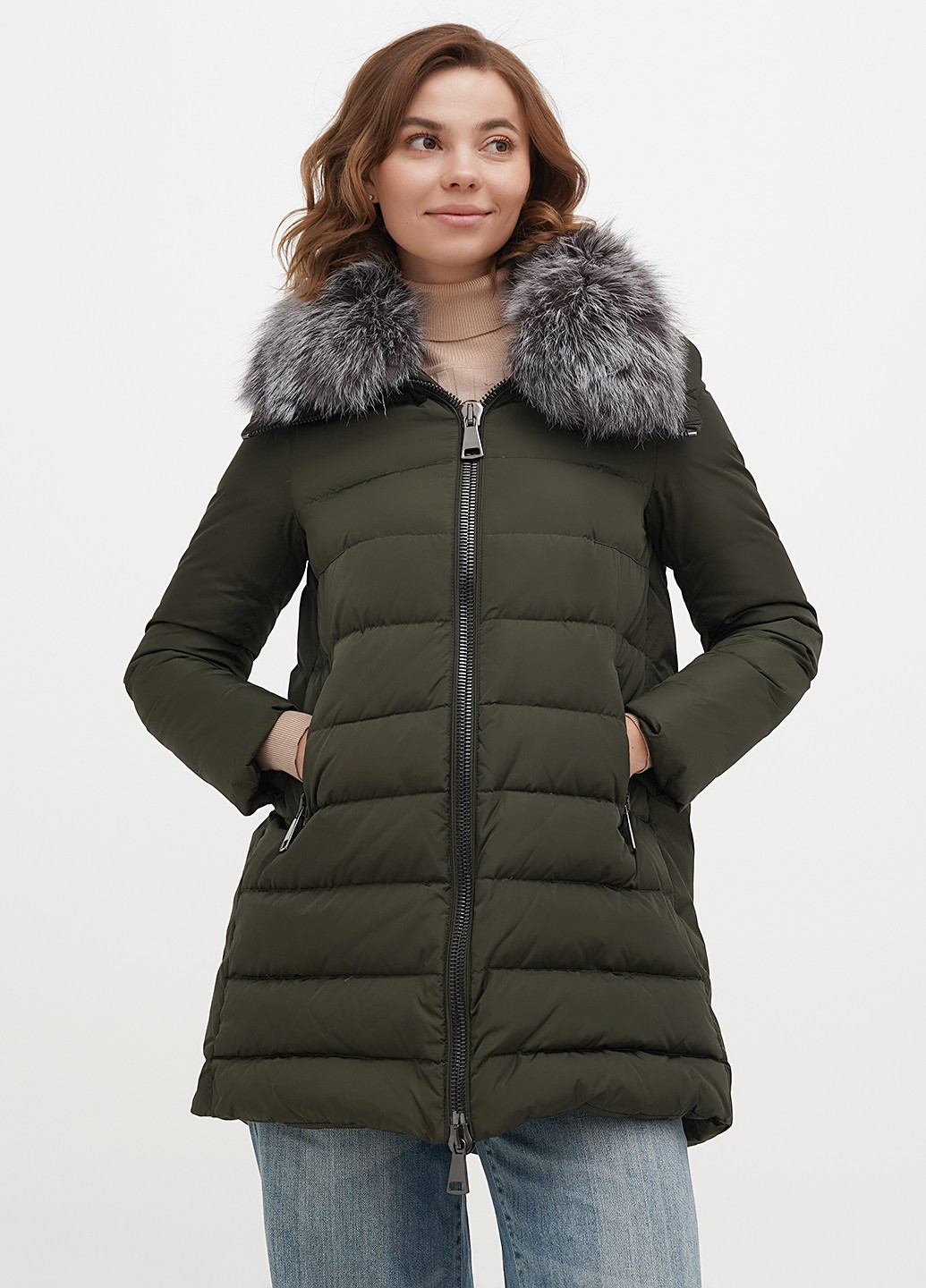 Оливковий зимній Пуховик Moncler