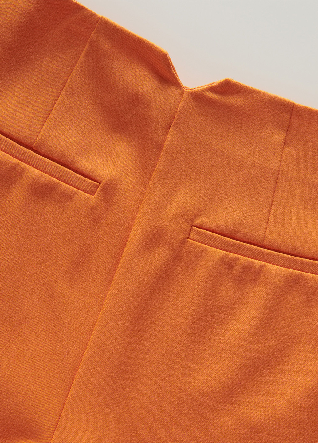Оранжевые кэжуал демисезонные зауженные брюки Reserved
