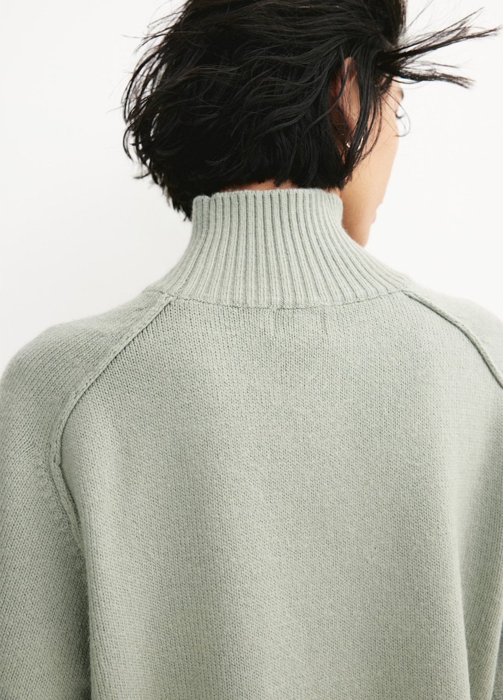 Светло-зеленый демисезонный свитер H&M