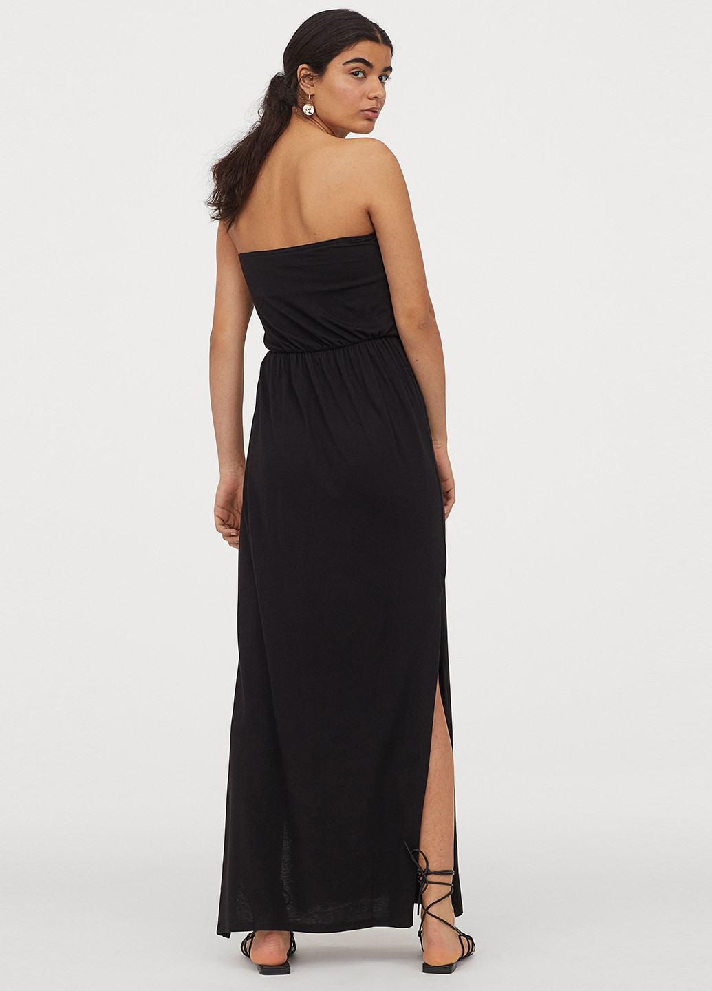 Черное кэжуал платье с открытыми плечами, бандо H&M однотонное