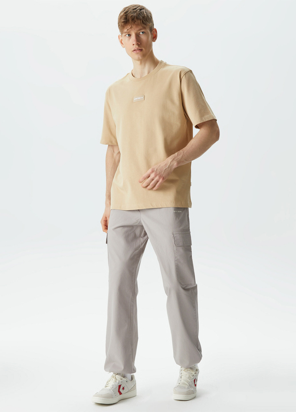 Песочная футболка UNITED4