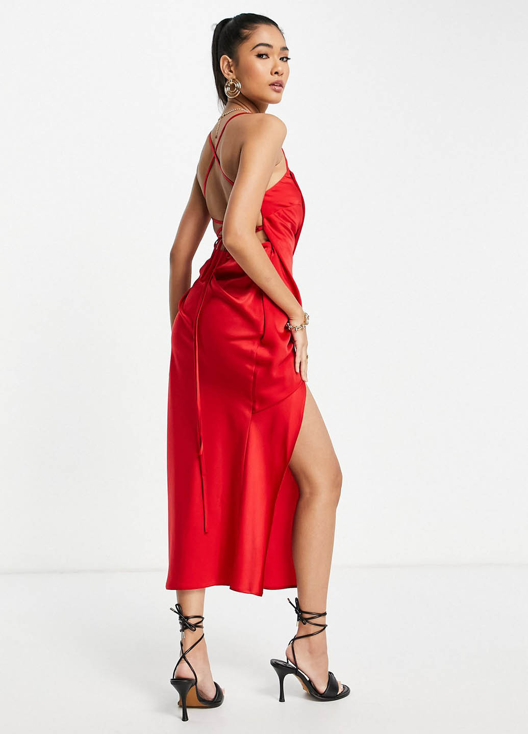 Червона коктейльна сукня з відкритою спиною Asos однотонна