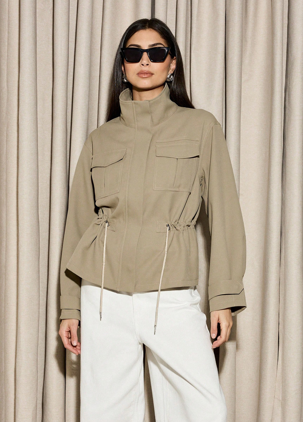 Песочная демисезонная куртка SHEIN