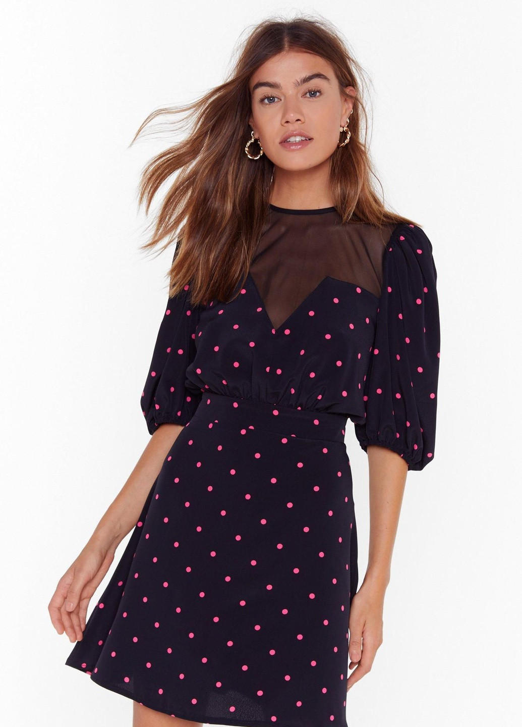 Чорна кежуал сукня Nasty Gal в горошок