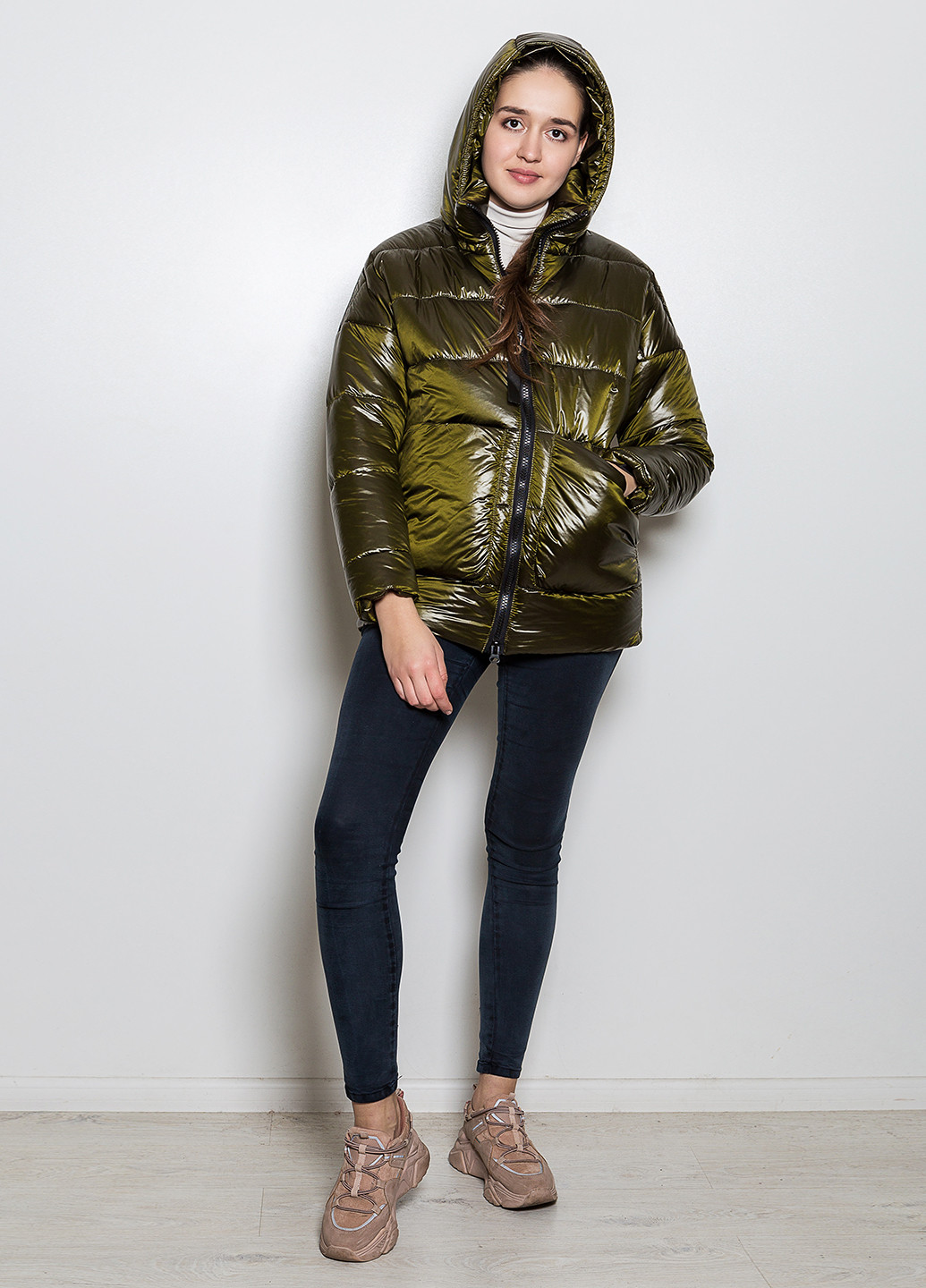Оливковая (хаки) зимняя куртка O`zona milano