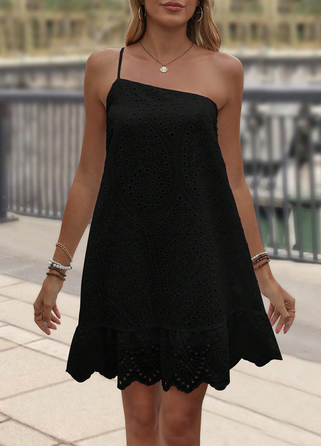 Чорна кежуал сукня з спідницею-сонце, на одне плече, а-силует SHEIN однотонна