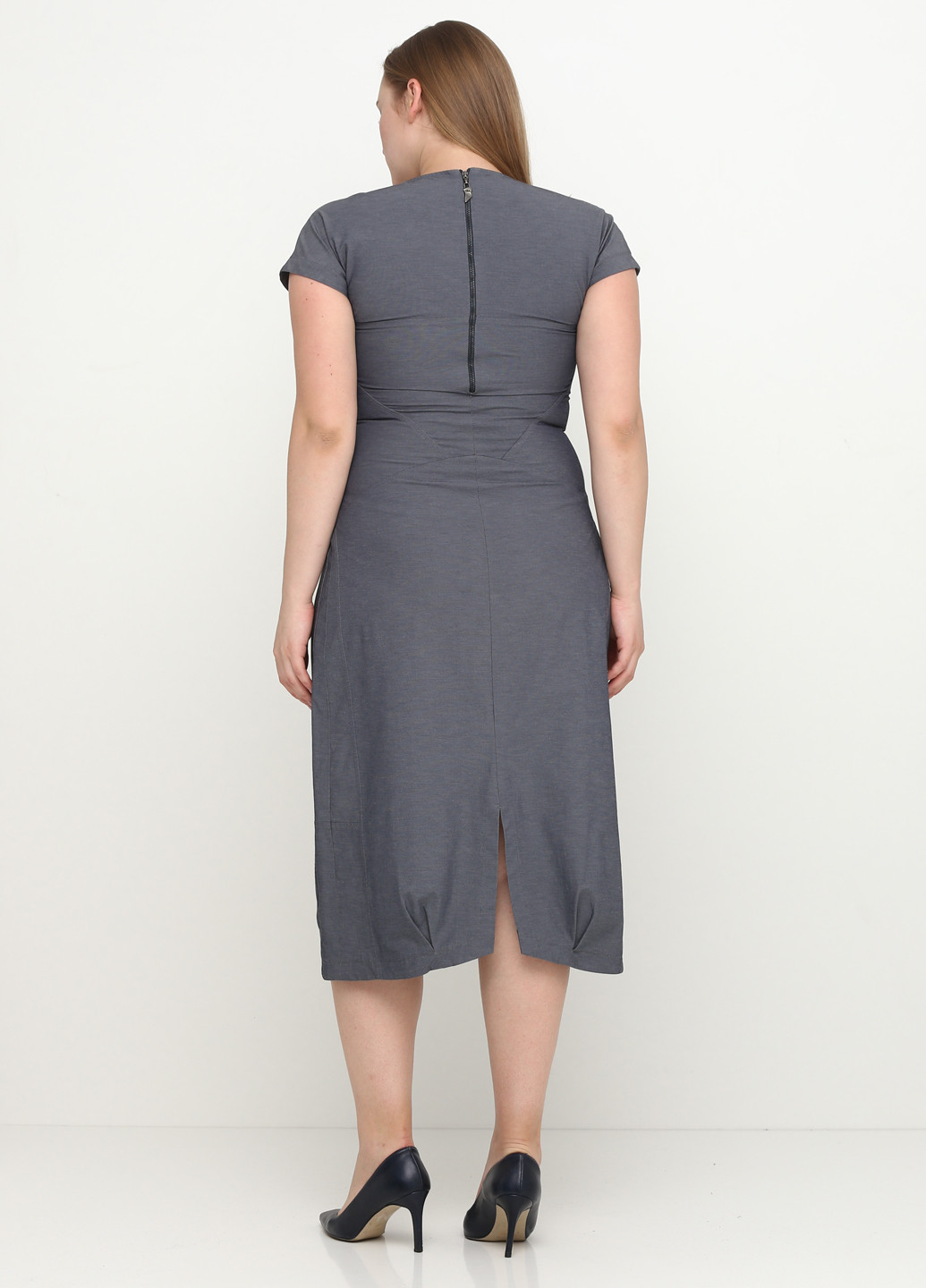Грифельно-серое деловое платье Oblique однотонное