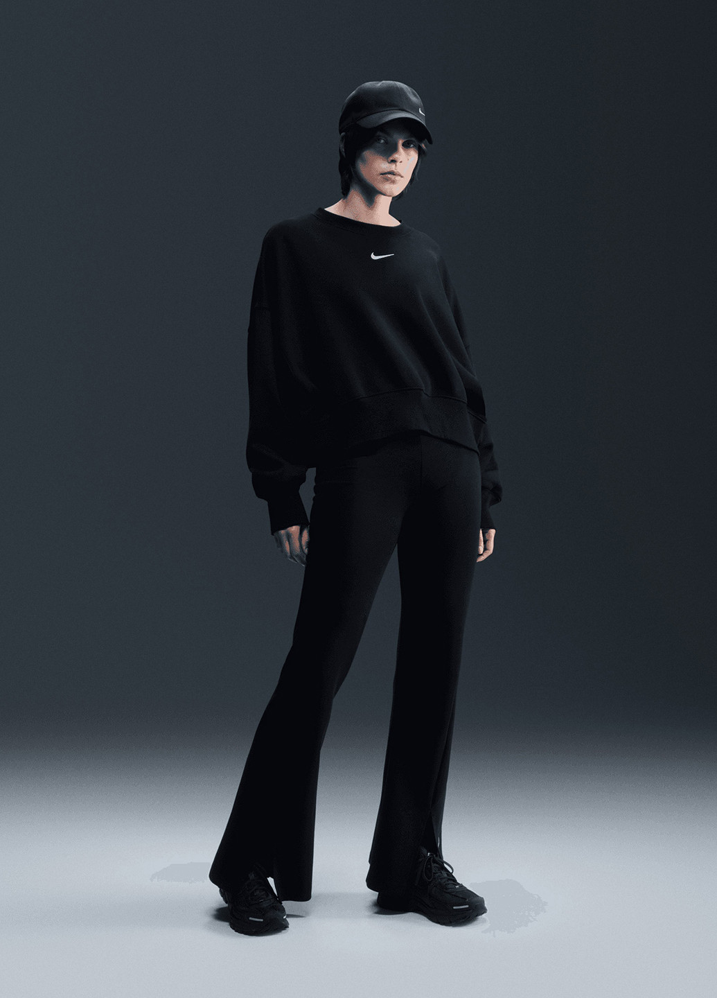 Чорний світшот Nike однотонний без декору (329148505)