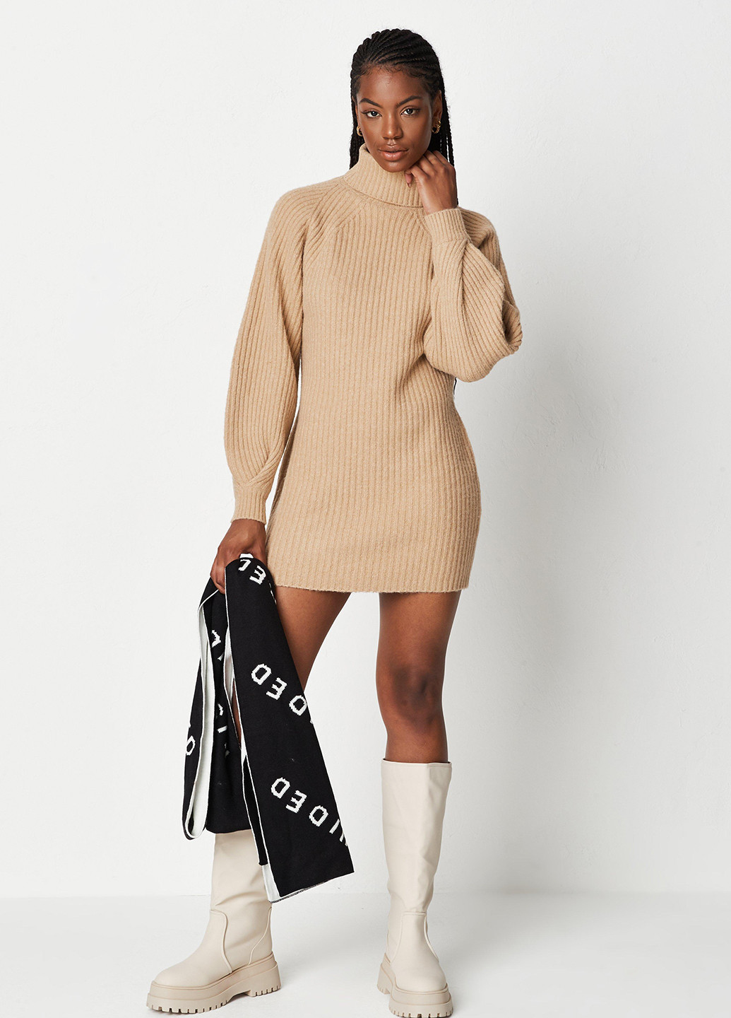 Бежевое кэжуал платье платье-свитер Missguided однотонное
