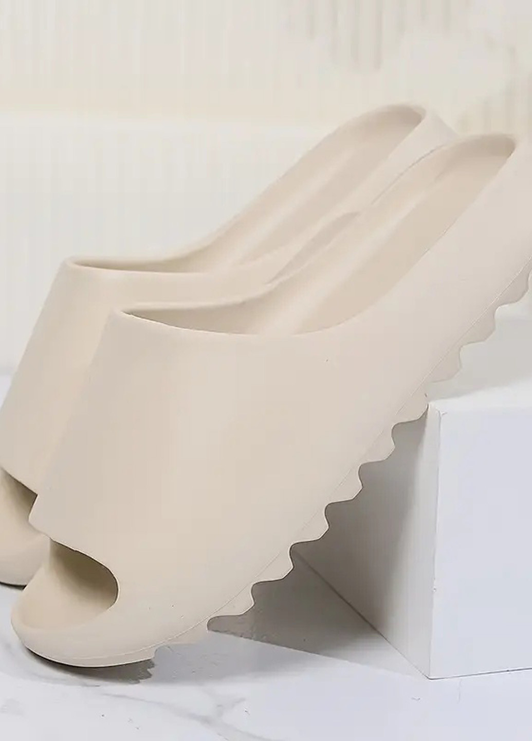 Шльопанці SHEIN (324985793)