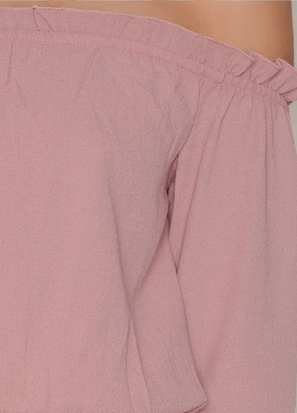 Розовое кэжуал платье с открытыми плечами, клеш NA-KD однотонное