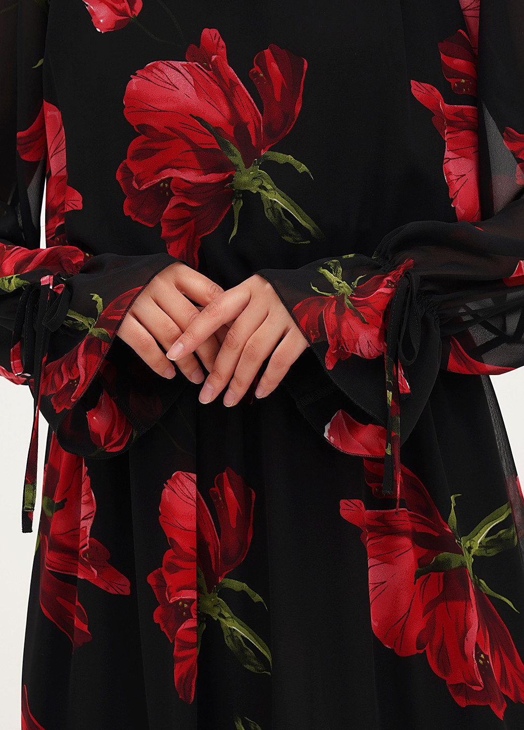 Черное кэжуал платье клеш My Caramele розы
