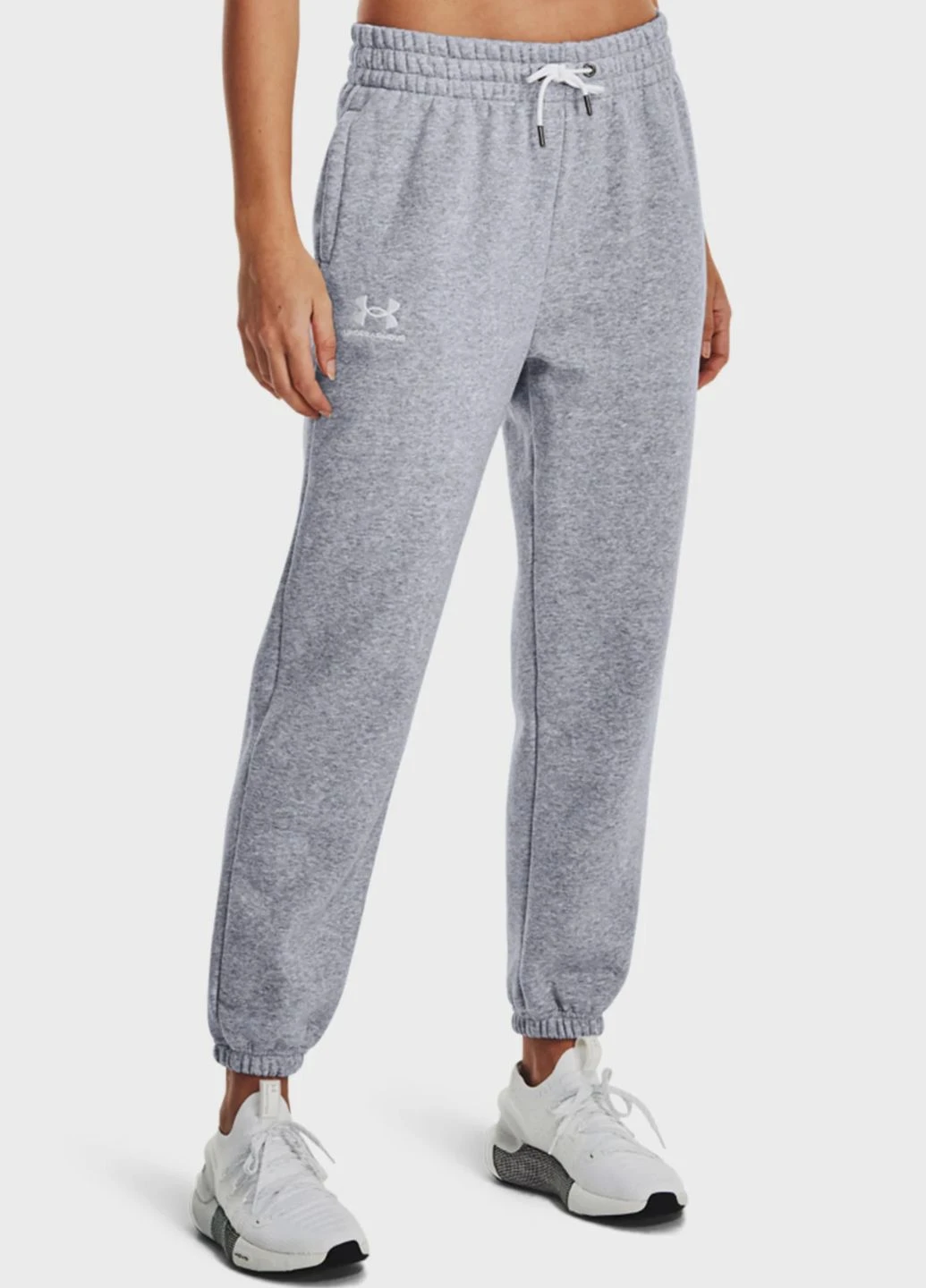 Брюки 1373034-011 Under Armour Essential Fleece Joggers (342717979)