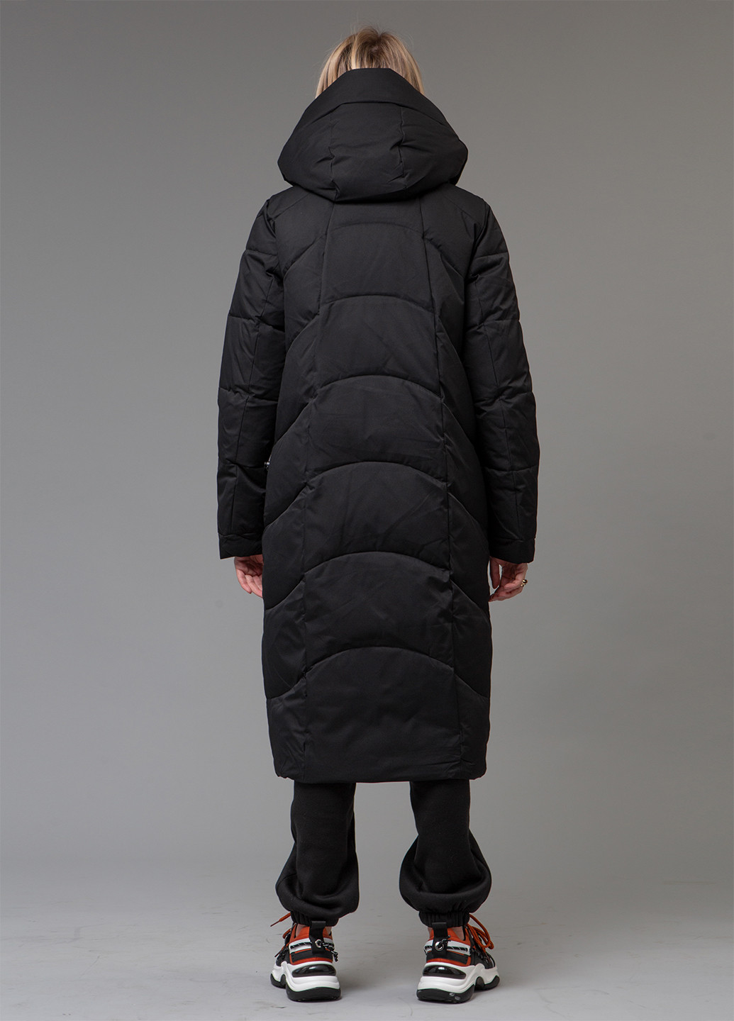 Черный зимний Пуховик Towmy