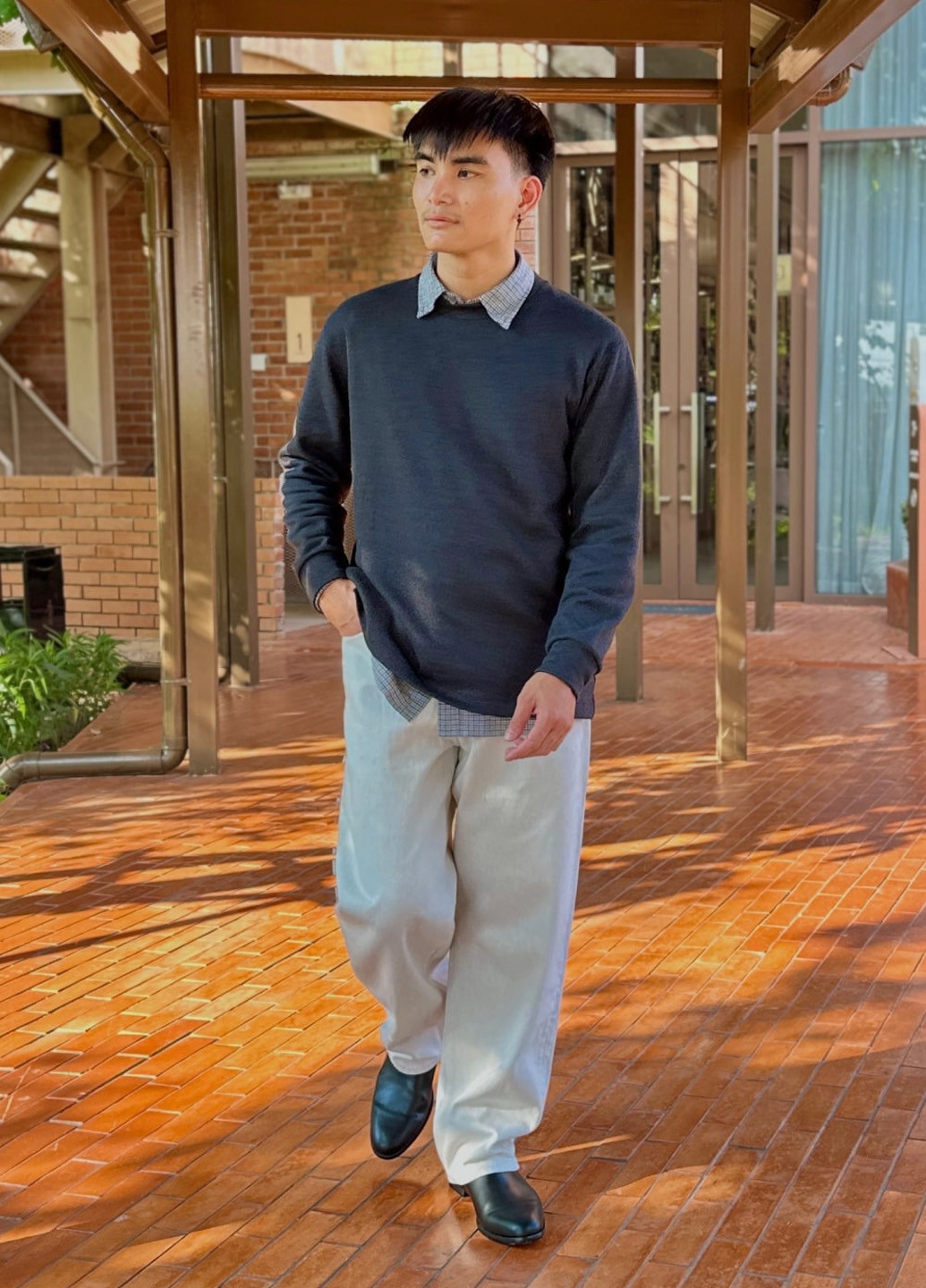 Темно-сірий світшот Uniqlo однотонний без декору (326092482)