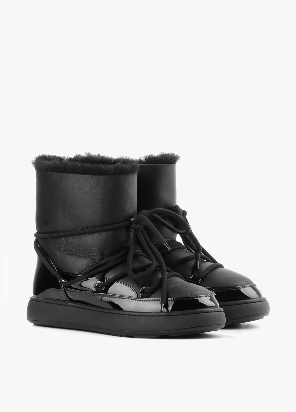 Черные ботинки Le'BERDES со шнуровкой, лаковые