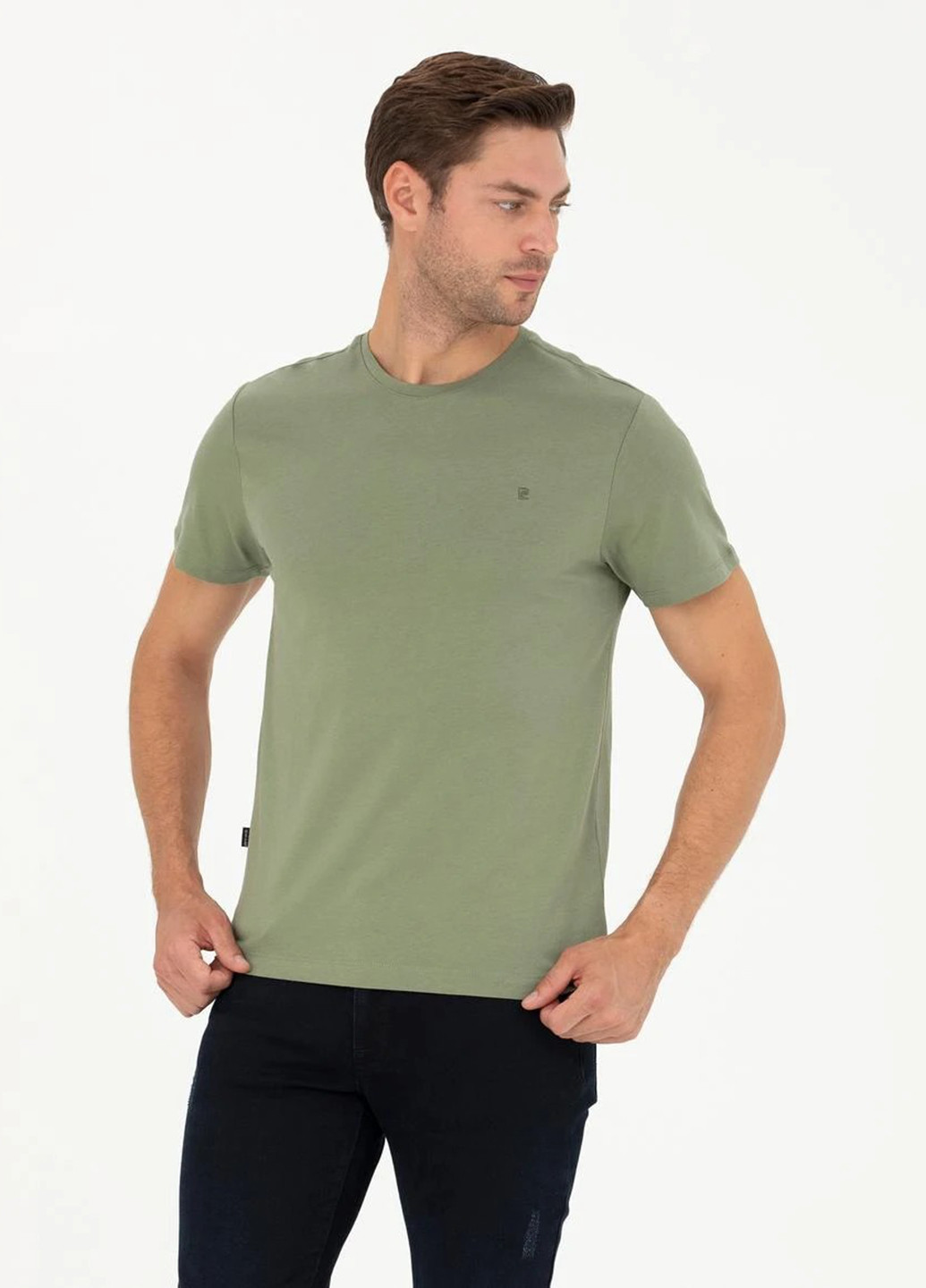 Хаки (оливковая) футболка Pierre Cardin