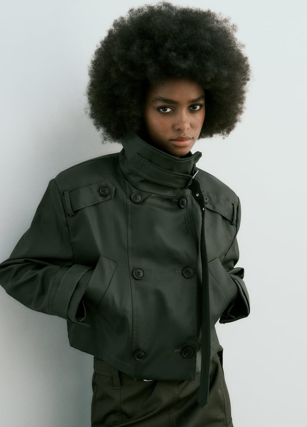 Зеленая демисезонная куртка Zara