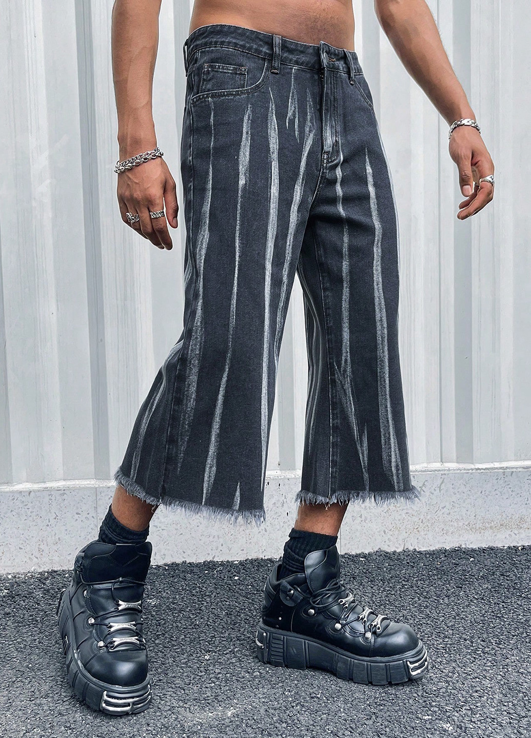 Темно-серые летние прямые, укороченные джинсы SHEIN