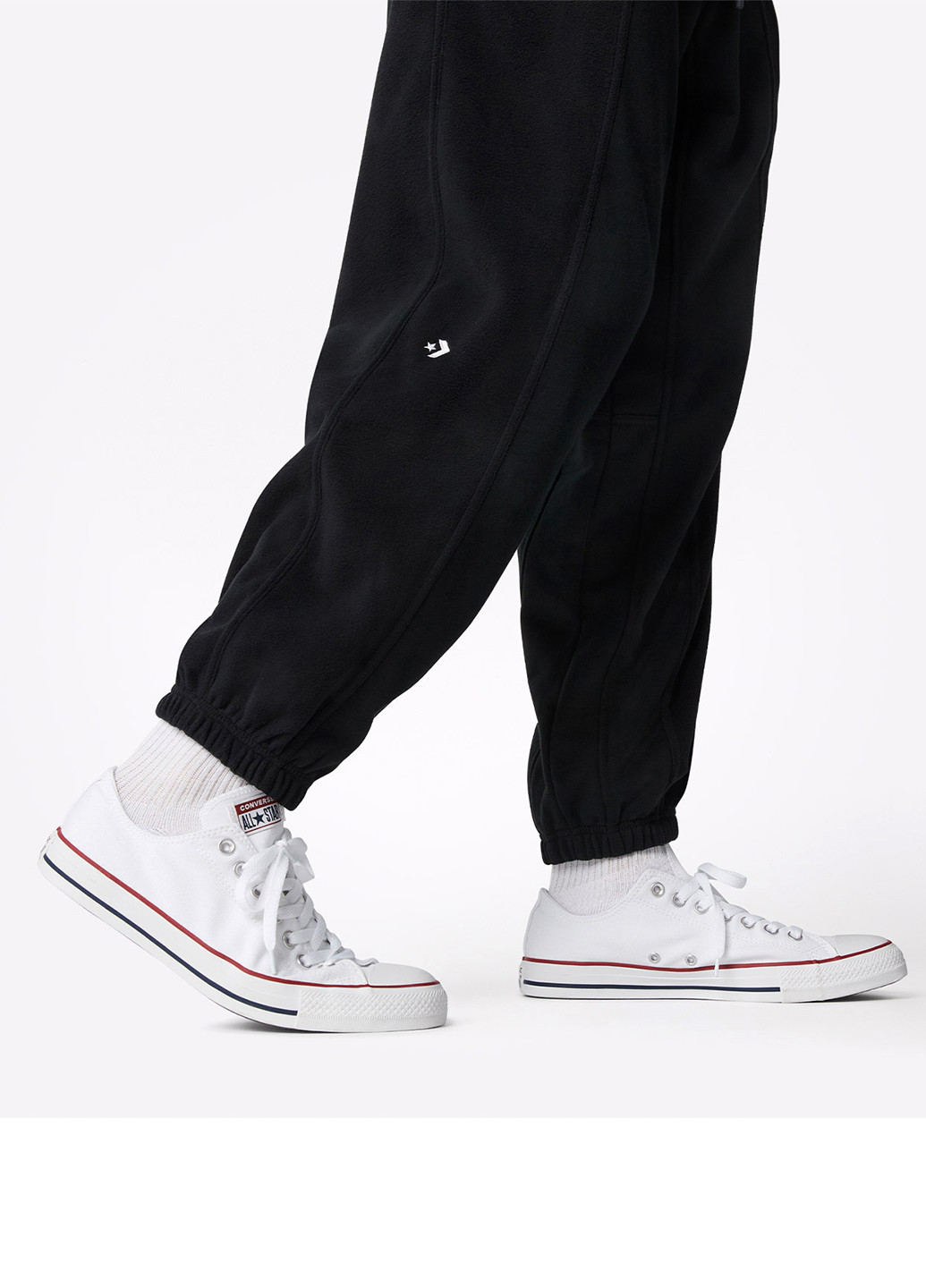 Черные спортивные демисезонные зауженные брюки Converse