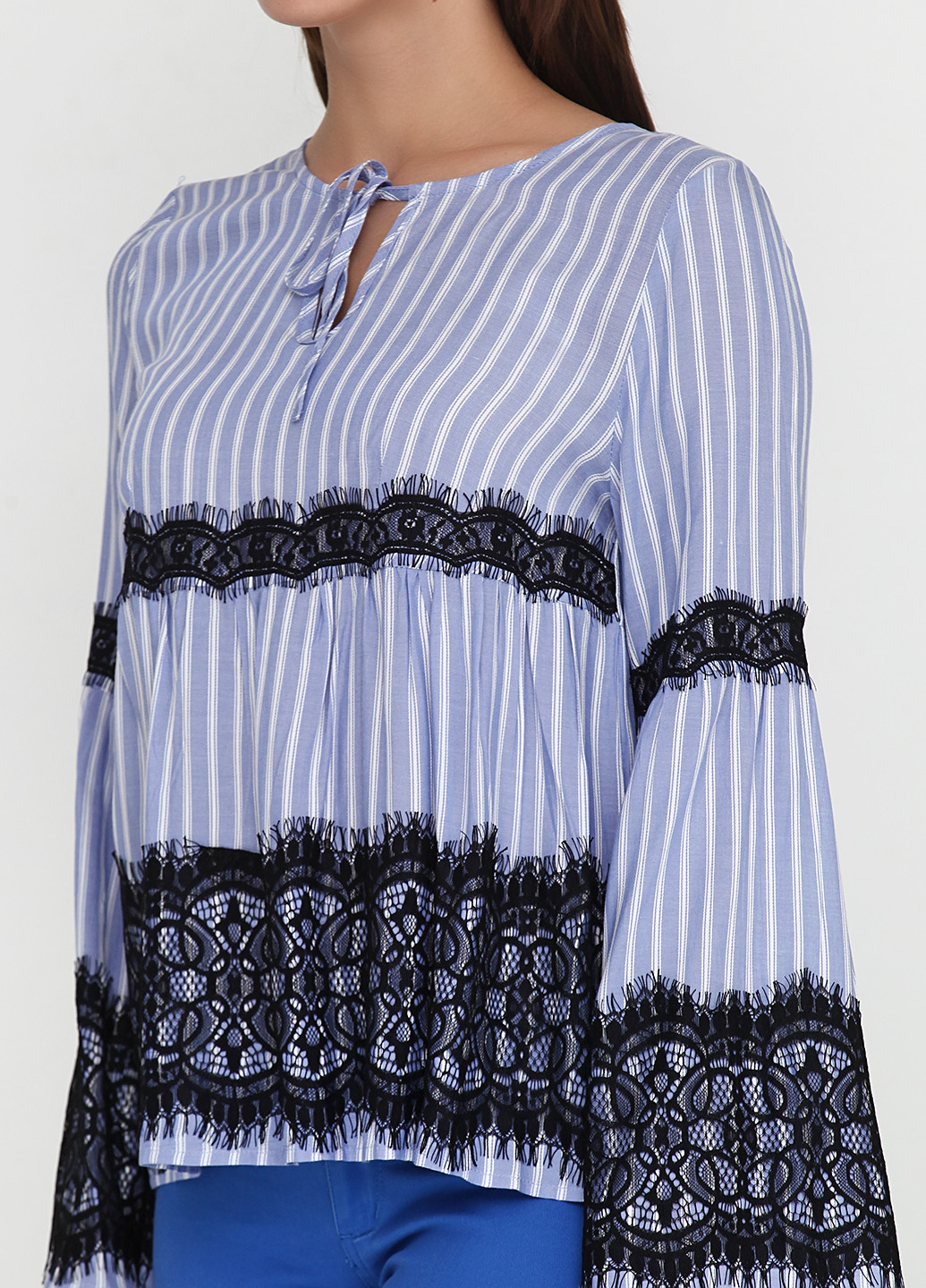 Блакитна демісезонна блуза Chantal