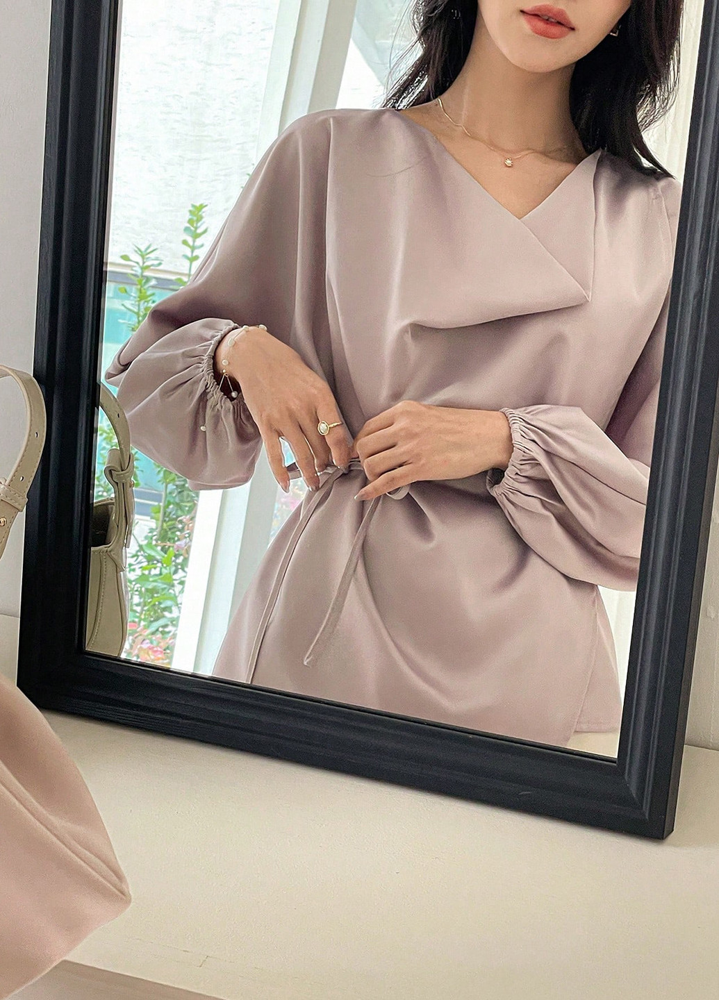 Пудрова блуза на запах SHEIN