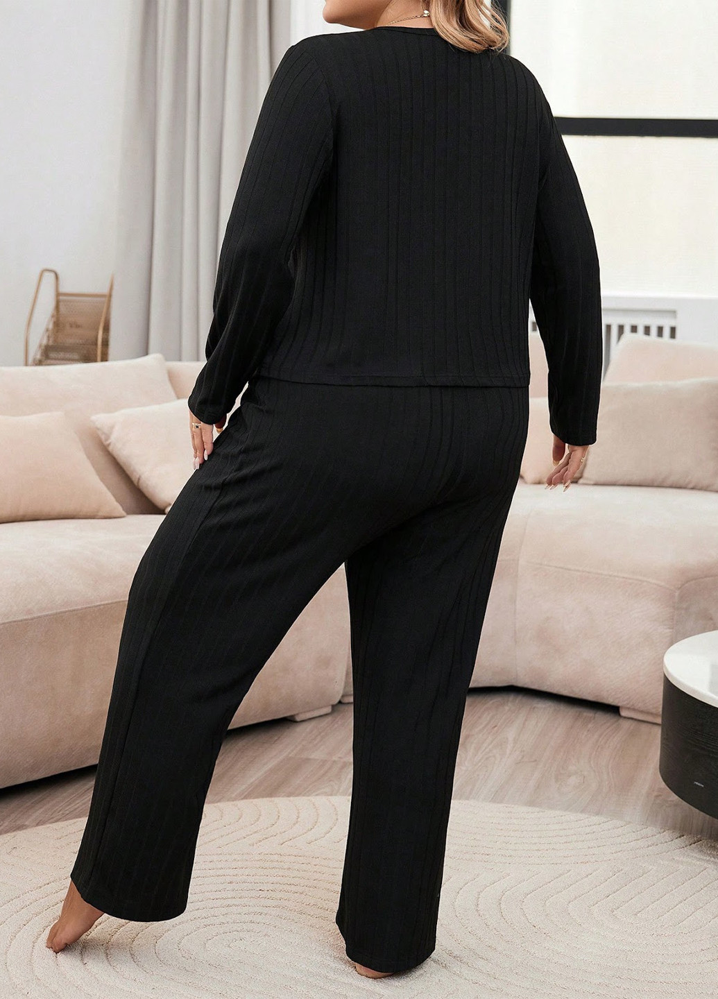 Чорна всесезон піжама (лонгслів, штани) лонгслів + брюки SHEIN