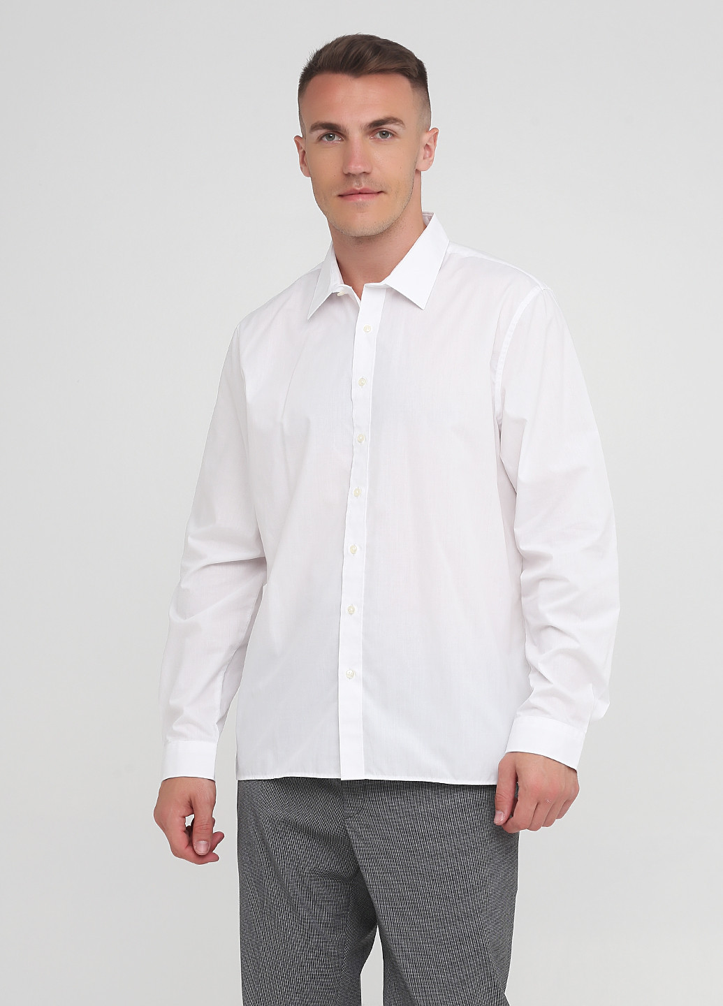 Белая классическая рубашка однотонная C&A