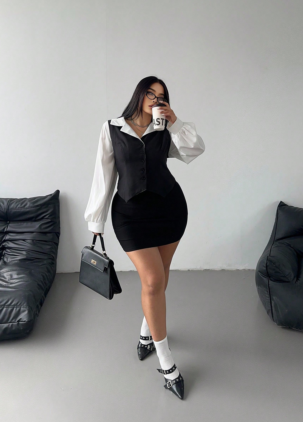 Чёрно-белую блуза SHEIN