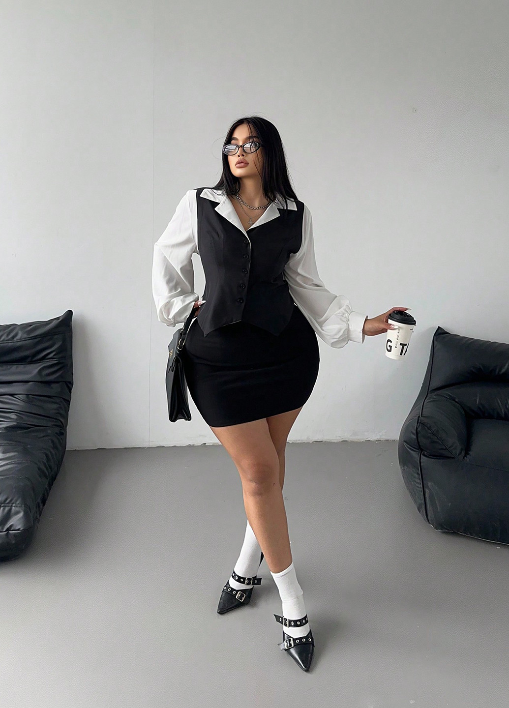 Чёрно-белую блуза SHEIN