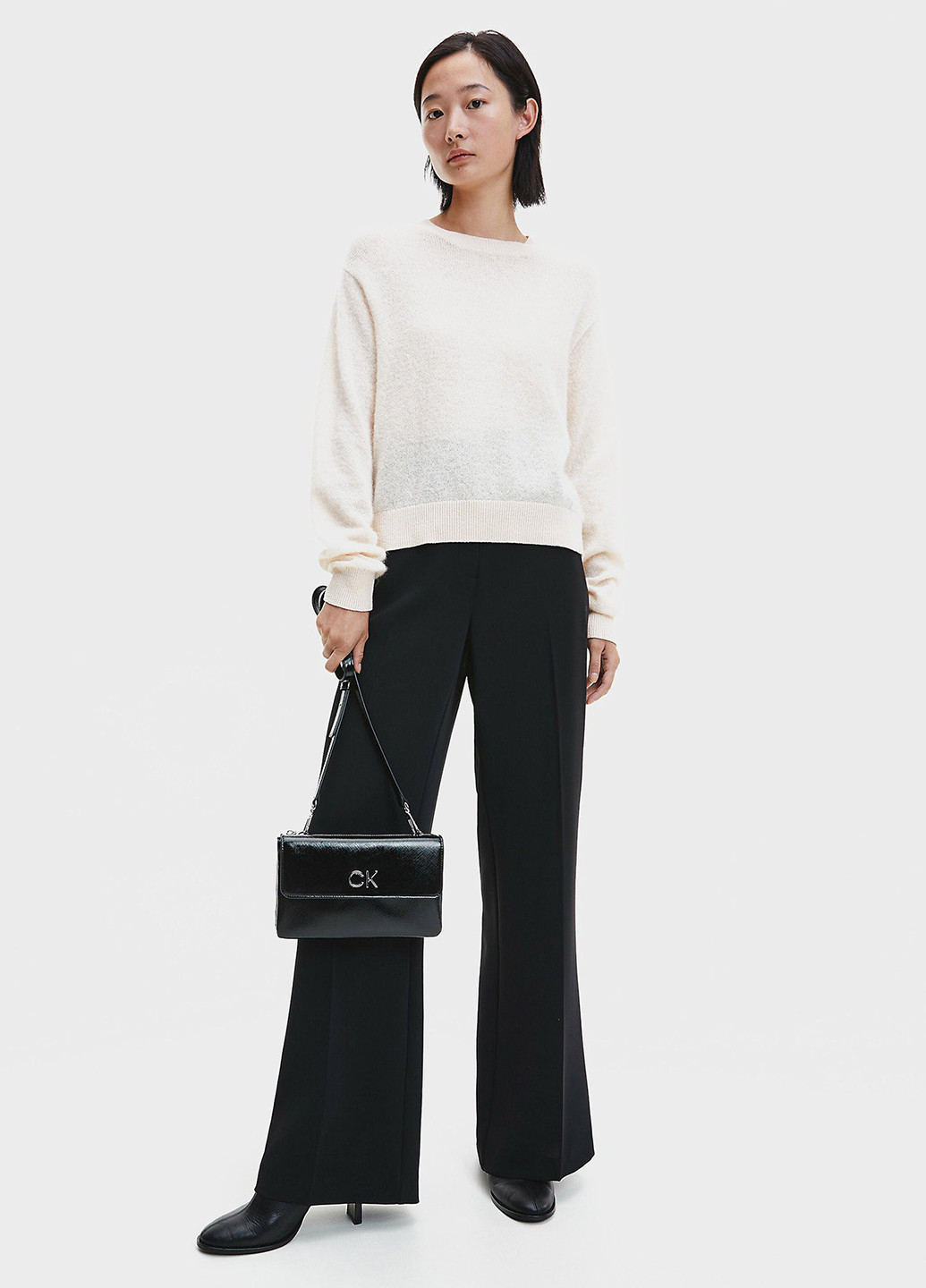 Бежевий зимовий джемпер джемпер Calvin Klein