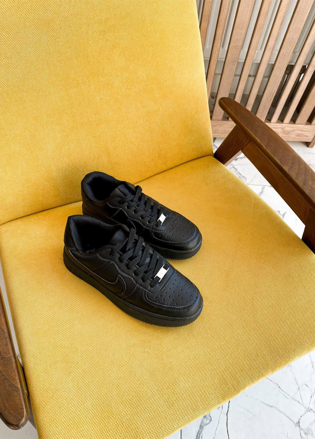 Черные демисезонные кроссовки Nike Air Force Low Black