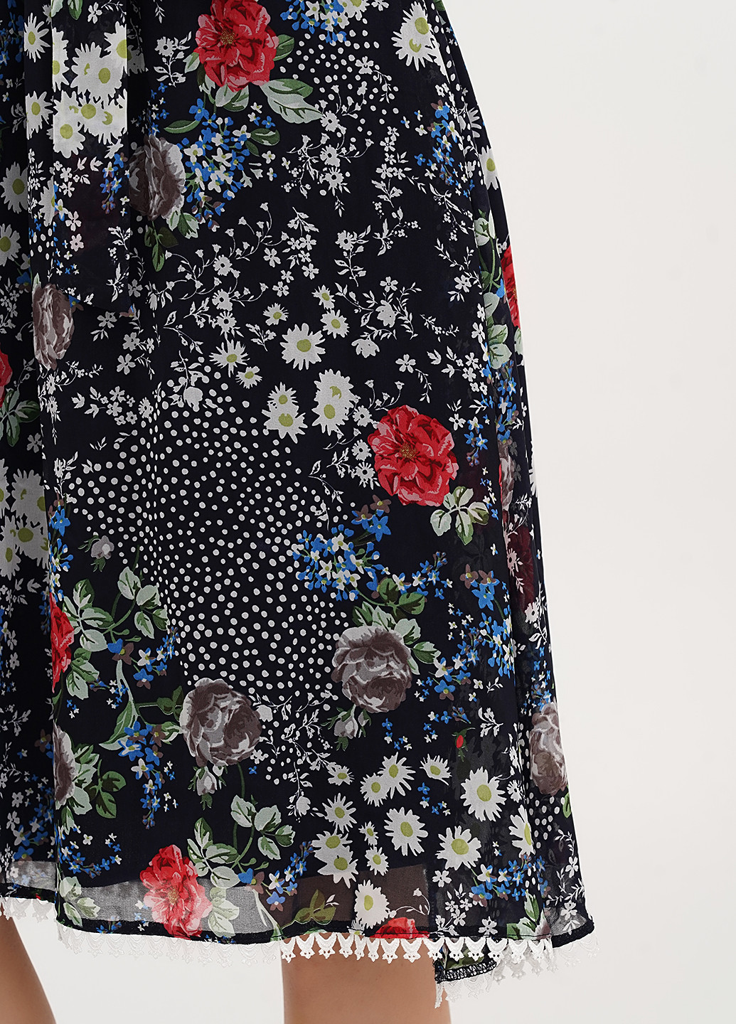 Комбинированное кэжуал платье с открытыми плечами Vicolo с цветочным принтом