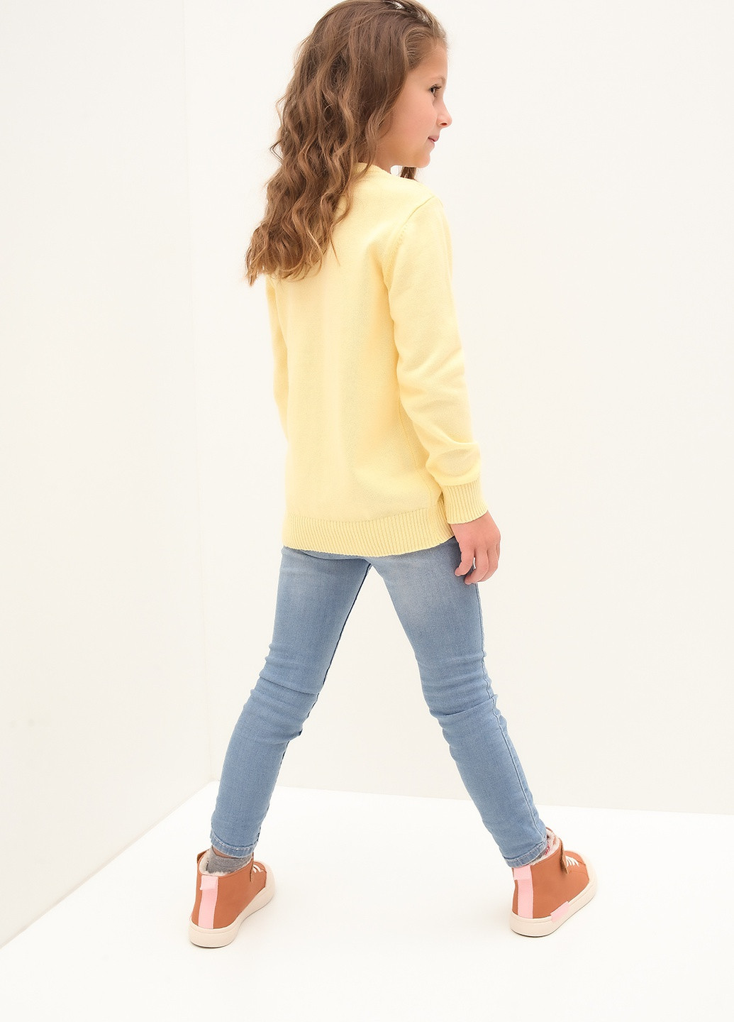 Жовтий демісезонний светр Lizi