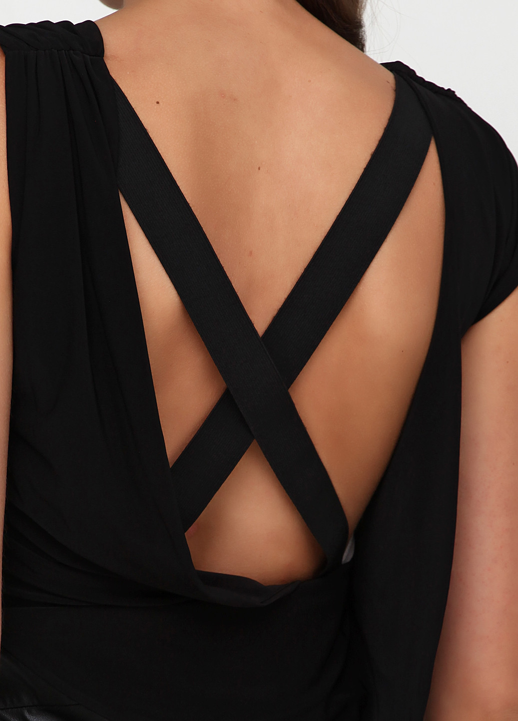 Чорна коктейльна плаття, сукня з відкритою спиною Sandro Ferrone однотонна