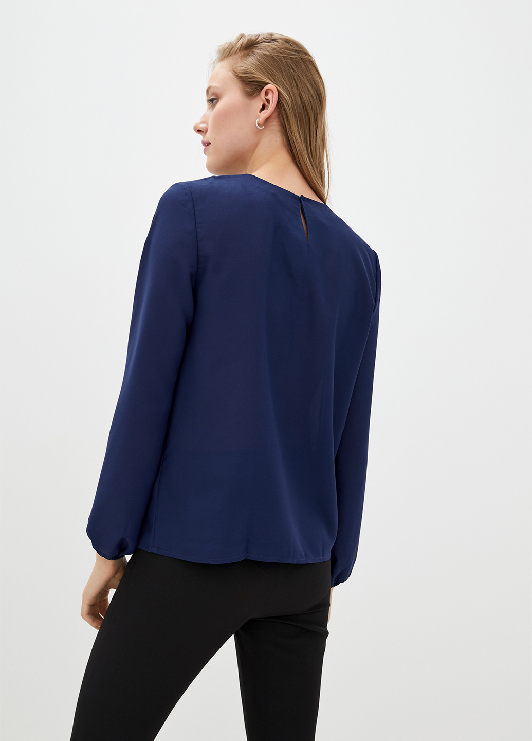 Темно-синяя демисезонная блуза Arefeva