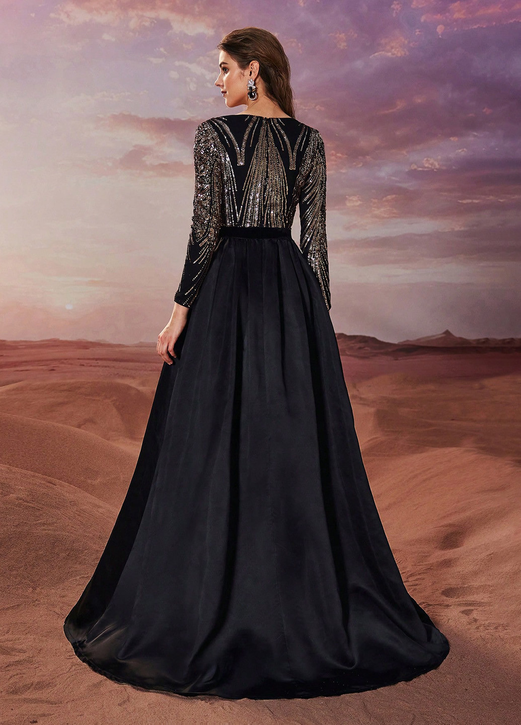 Черное вечернее платье клеш SHEIN однотонное