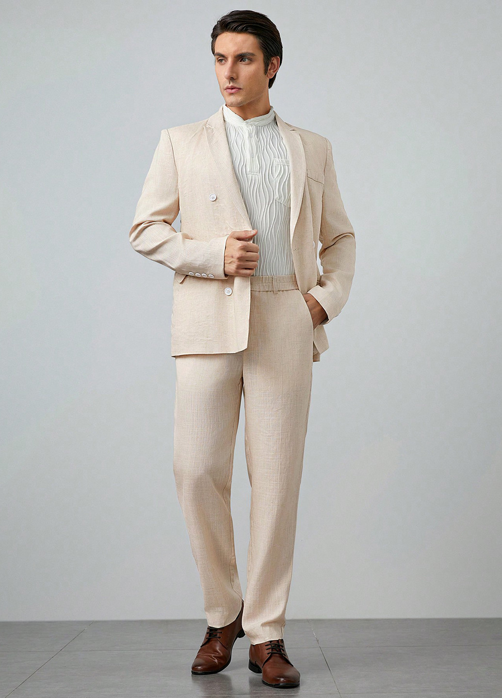 Світло-бежевий демісезонний костюм (піджак, штани) брючний SHEIN