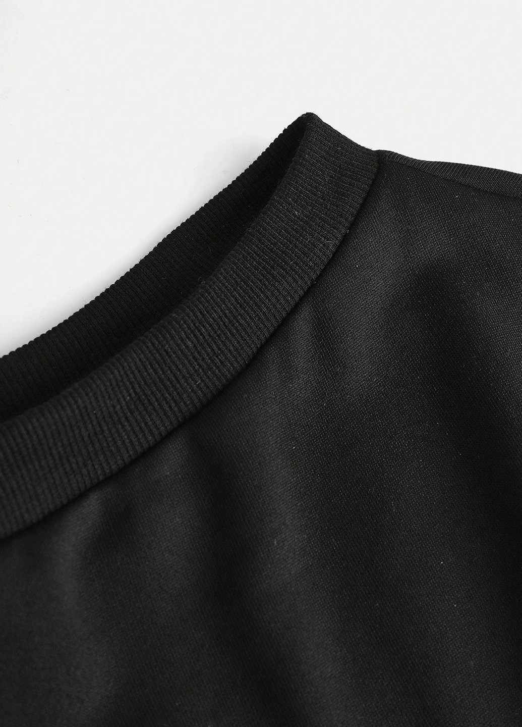 Чорний демісезонний костюм (світшот, штани) брючний SHEIN