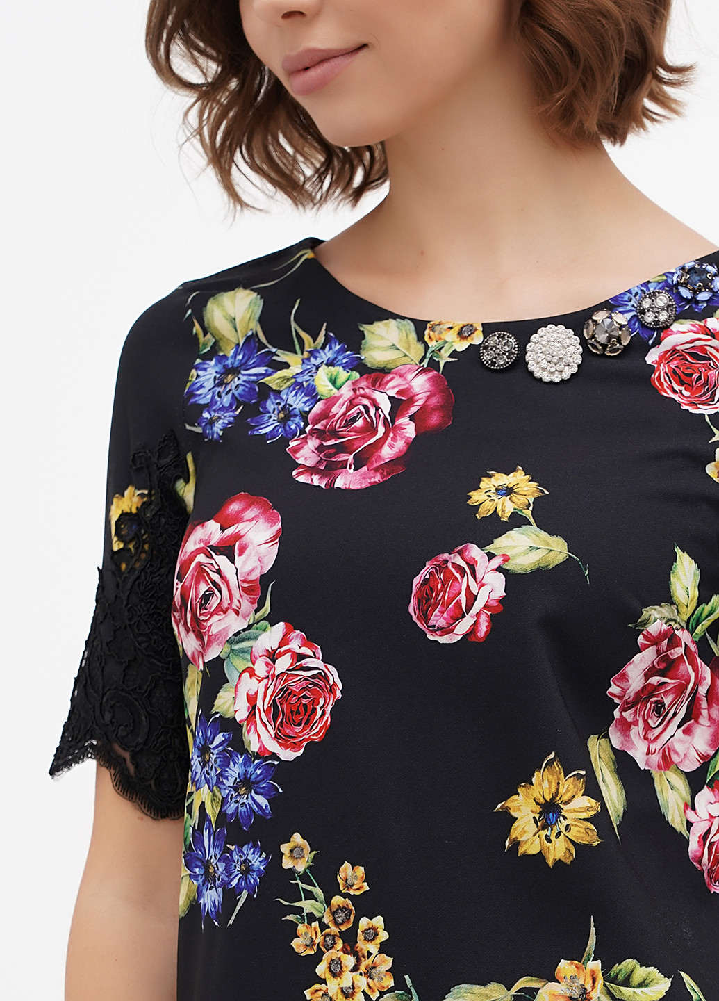 Черное кэжуал платье а-силуэт Sassofono с цветочным принтом