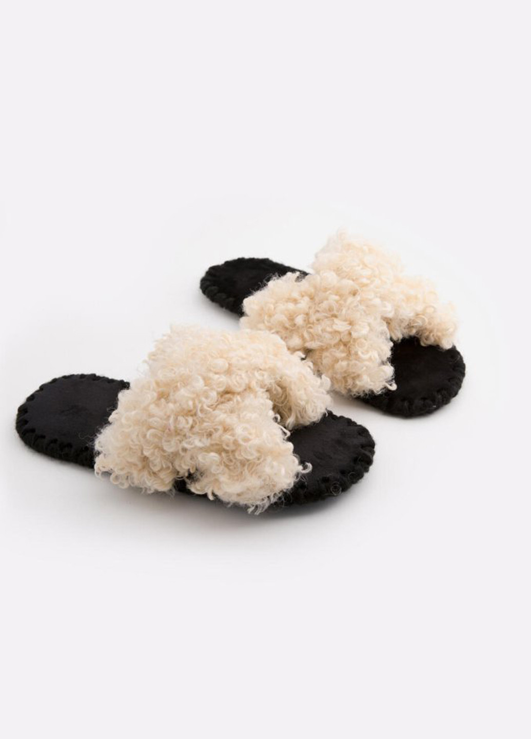 Бежевые тапочки Family Story