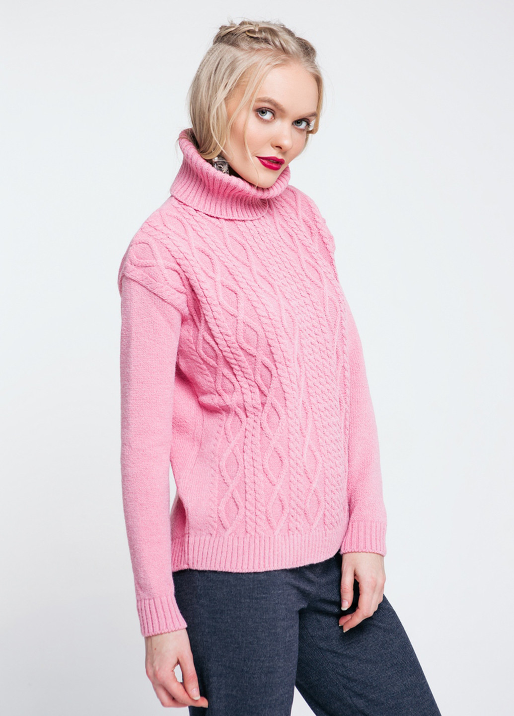 Розовый демисезонный свитер Sewel